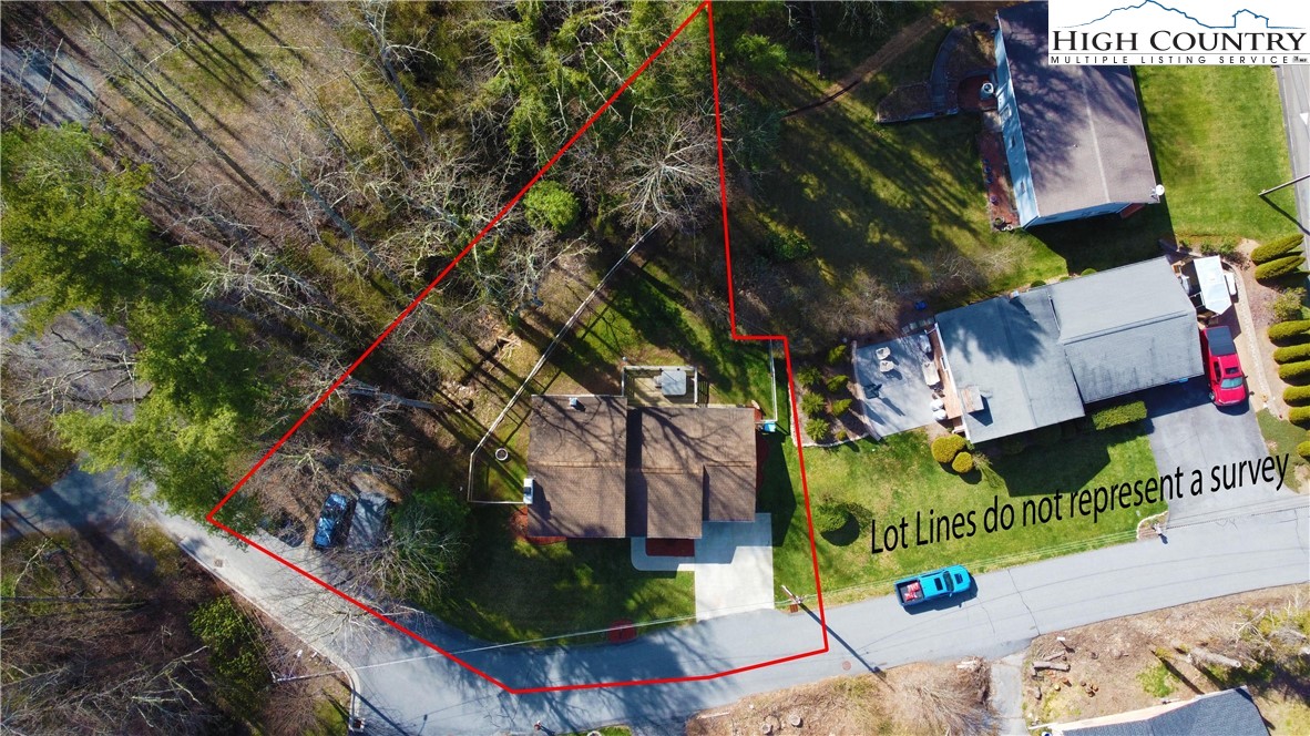 130 Chandy Street Boone, NC 28607 - Photo 19 of 21 a view of an outdoor sitting area