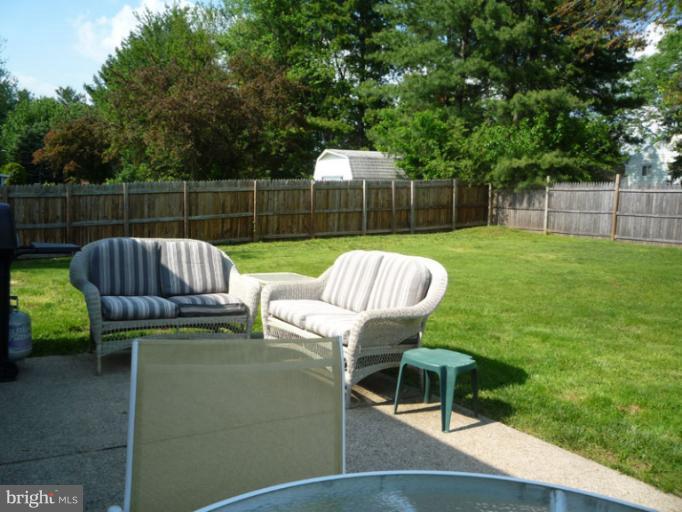 17221 Chiswell Road Poolesville, MD 20837 - Photo 11 of 23 a garden view with a seating space