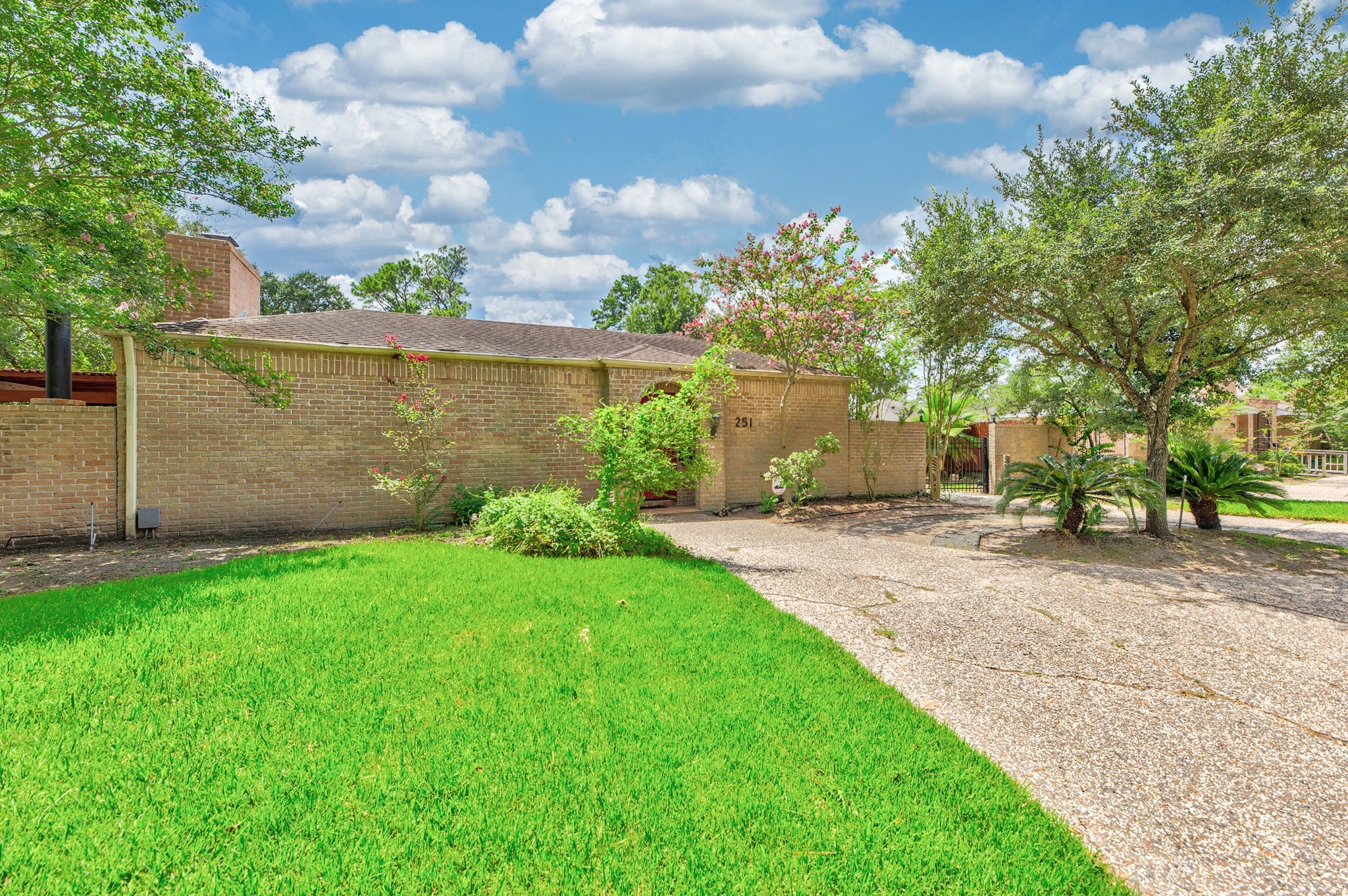 251 Gessner Road Houston, TX 77024 - Photo 3 of 43