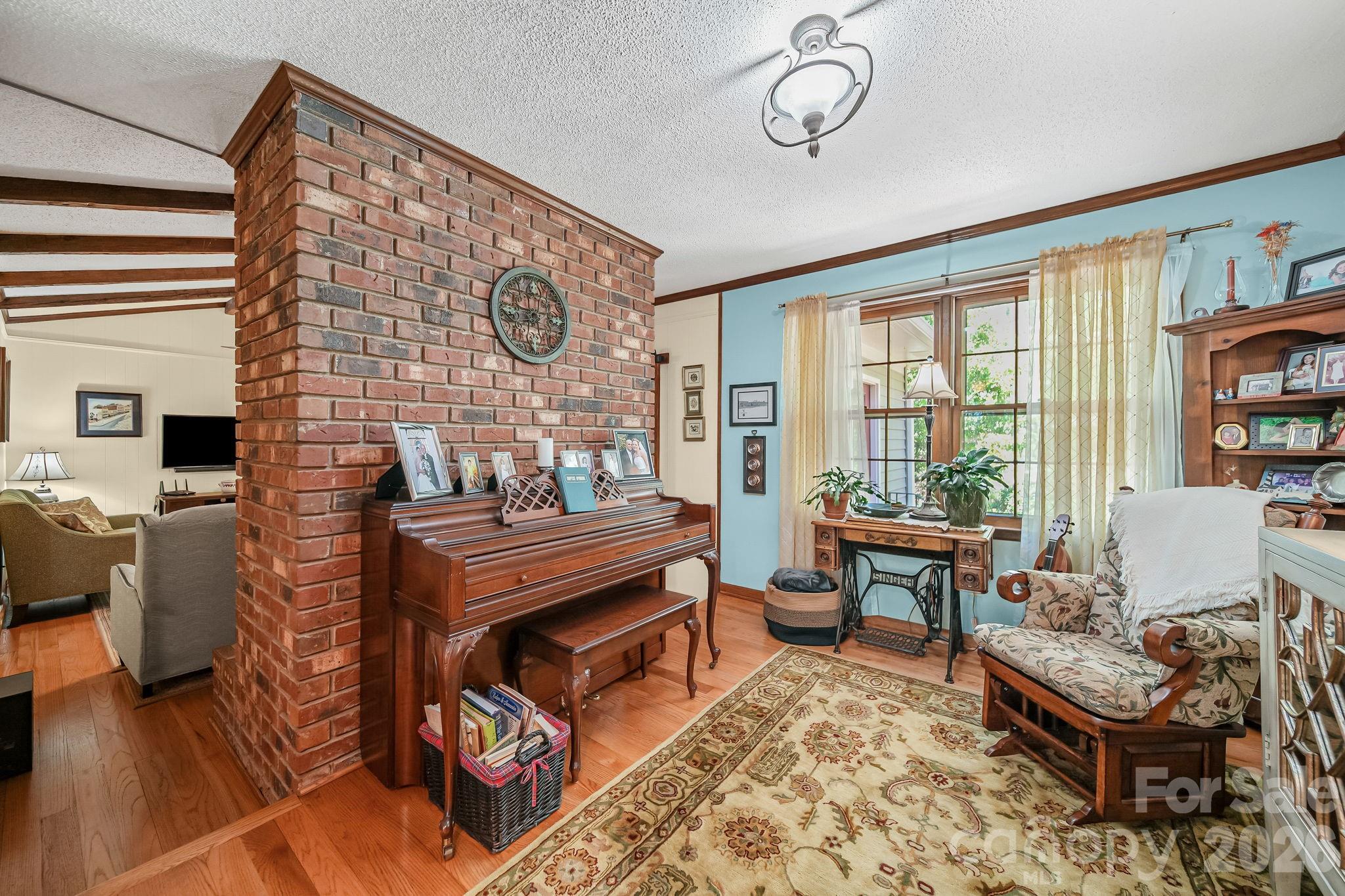 2056 Lawrence Road Clover, SC 29710 - Photo 12 of 38