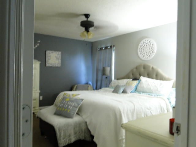4904 Inskip Road Knoxville, TN 37918 - Photo 13 of 28 bed1