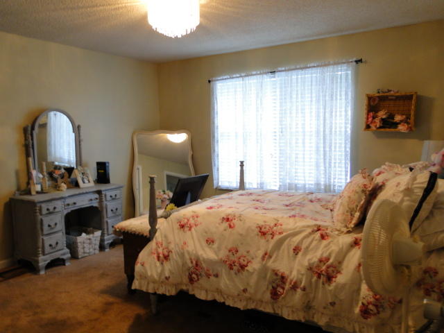 4904 Inskip Road Knoxville, TN 37918 - Photo 14 of 28 Bed2