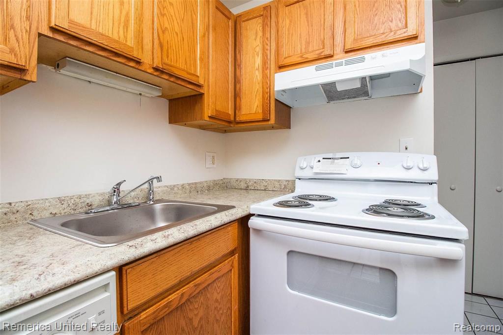 30200 Southfield Road, Unit 104 Southfield, MI 48076 - Photo 12 of 25