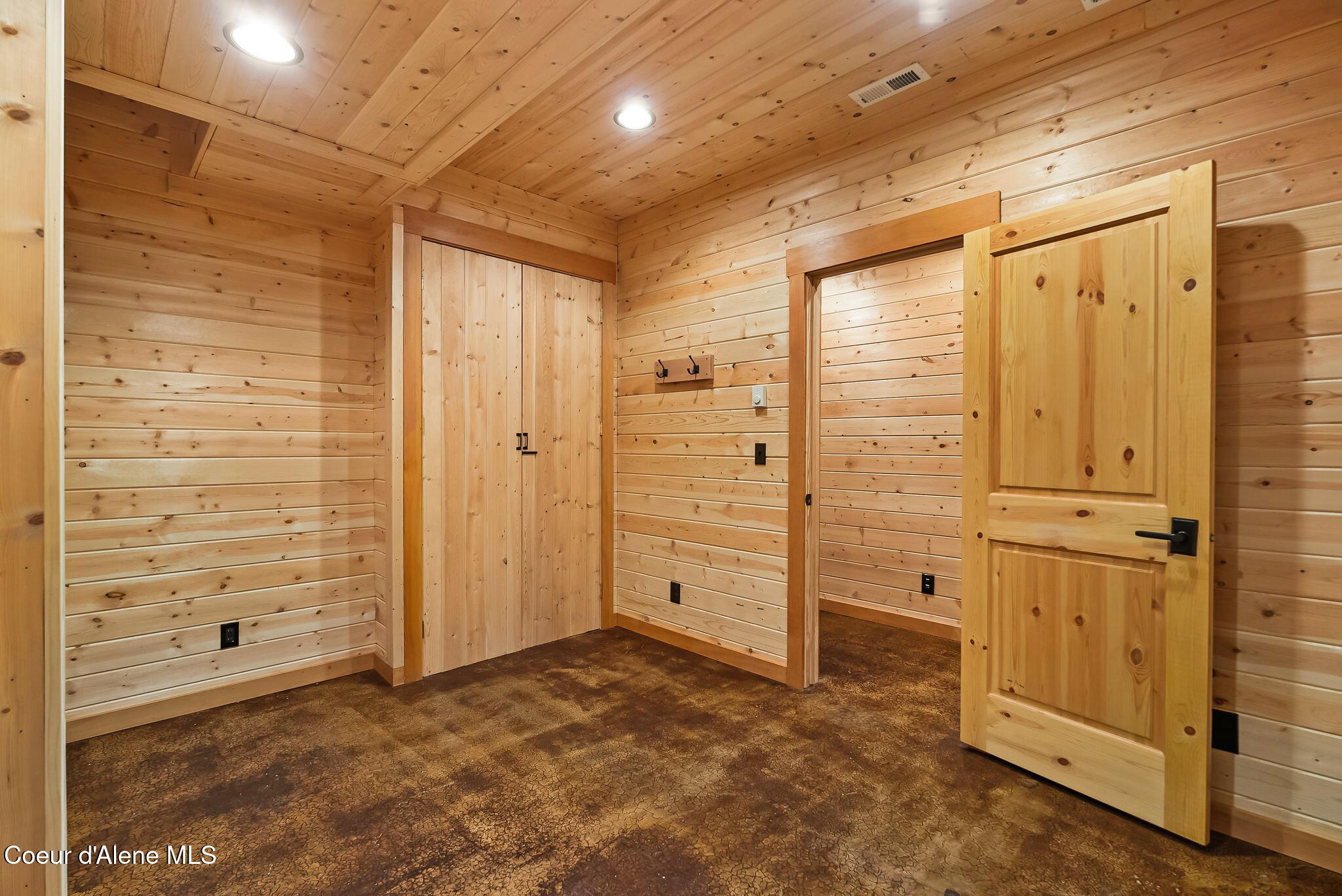 2222 Hidden Valley Road Sandpoint, ID 83864 - Photo 66 of 92 .