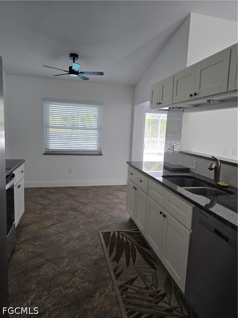 2136 Southeast 8th Avenue Cape Coral, FL 33990 - Photo 26 of 27