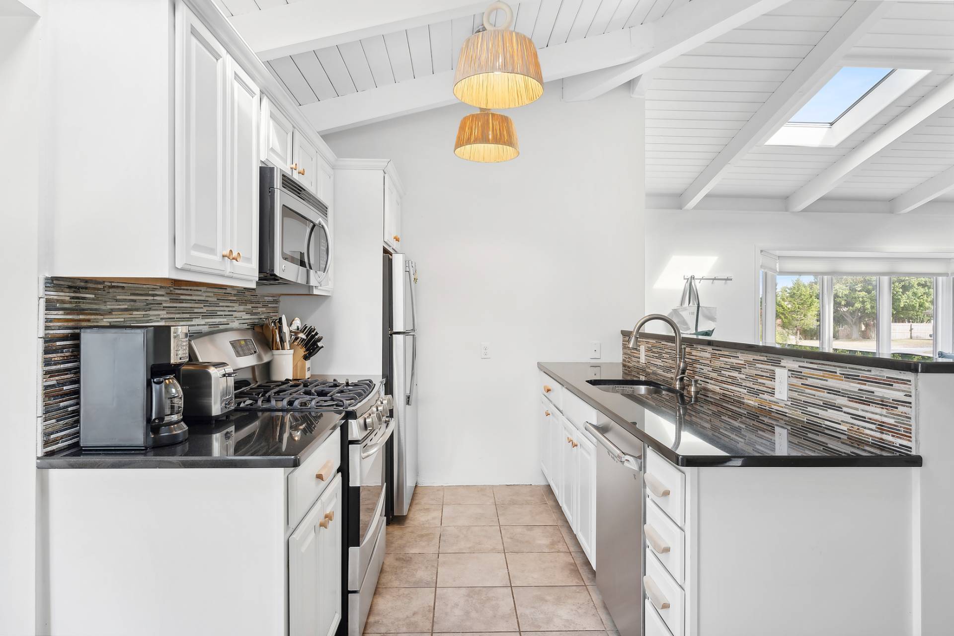 1 Shadbush Road Montauk, NY 11954 - Photo 7 of 19
