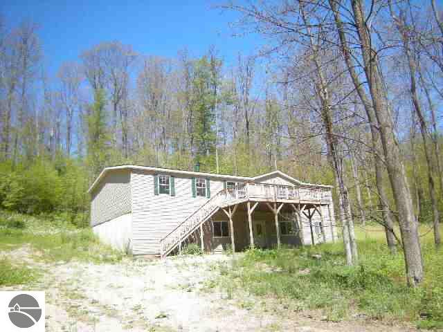 3252 South Schomberg Road Cedar, MI 49621 - Photo 1 of 15 1718788.JPG