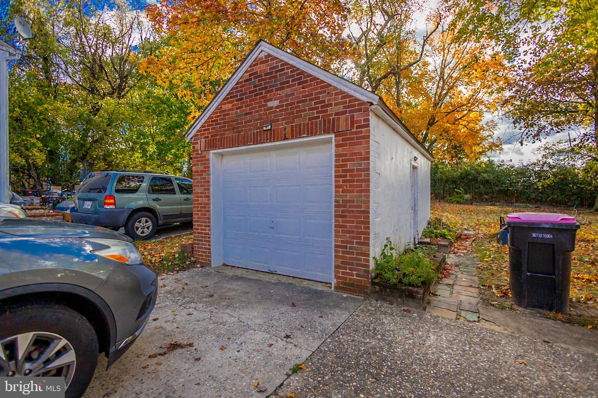 924 West Evesham Road Glendora, NJ 08029 - Photo 8 of 28 a front view of a house with parking space