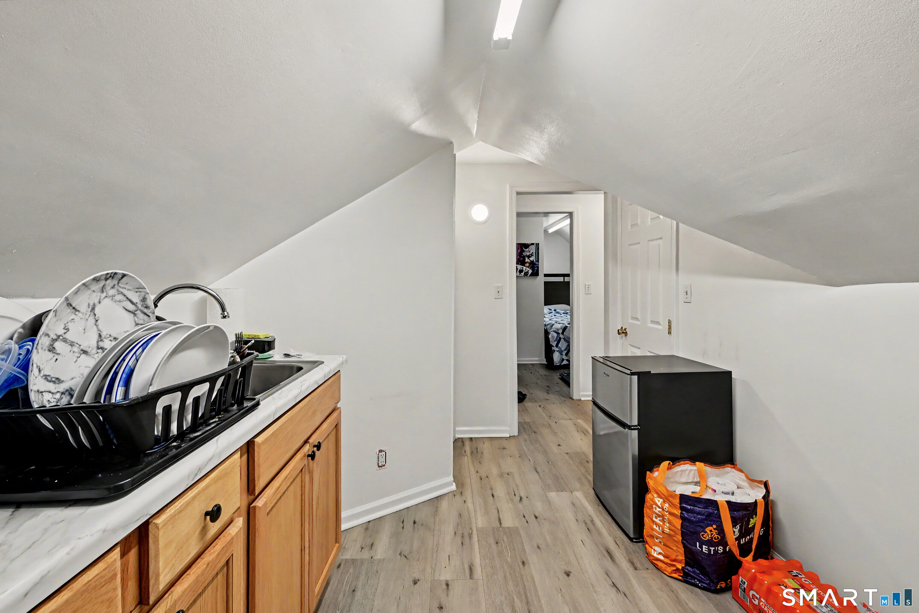 44 Toms Road Stamford, CT 06906 - Photo 25 of 38