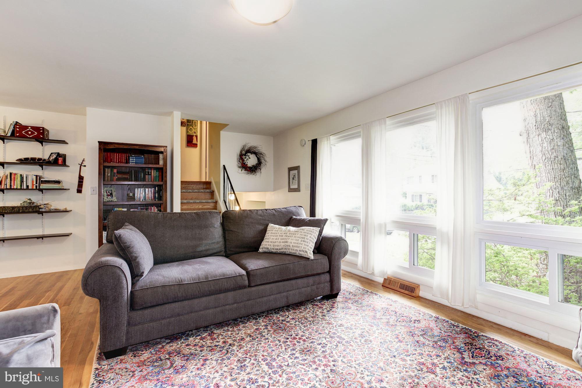 4207 Dahill Road Silver Spring, MD 20906 - Photo 15 of 30 Family Room