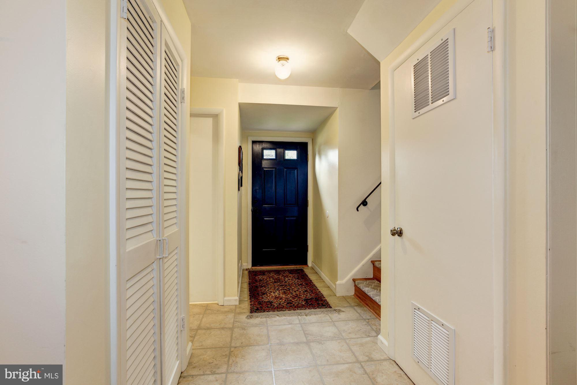 4207 Dahill Road Silver Spring, MD 20906 - Photo 3 of 30 Interior (General)