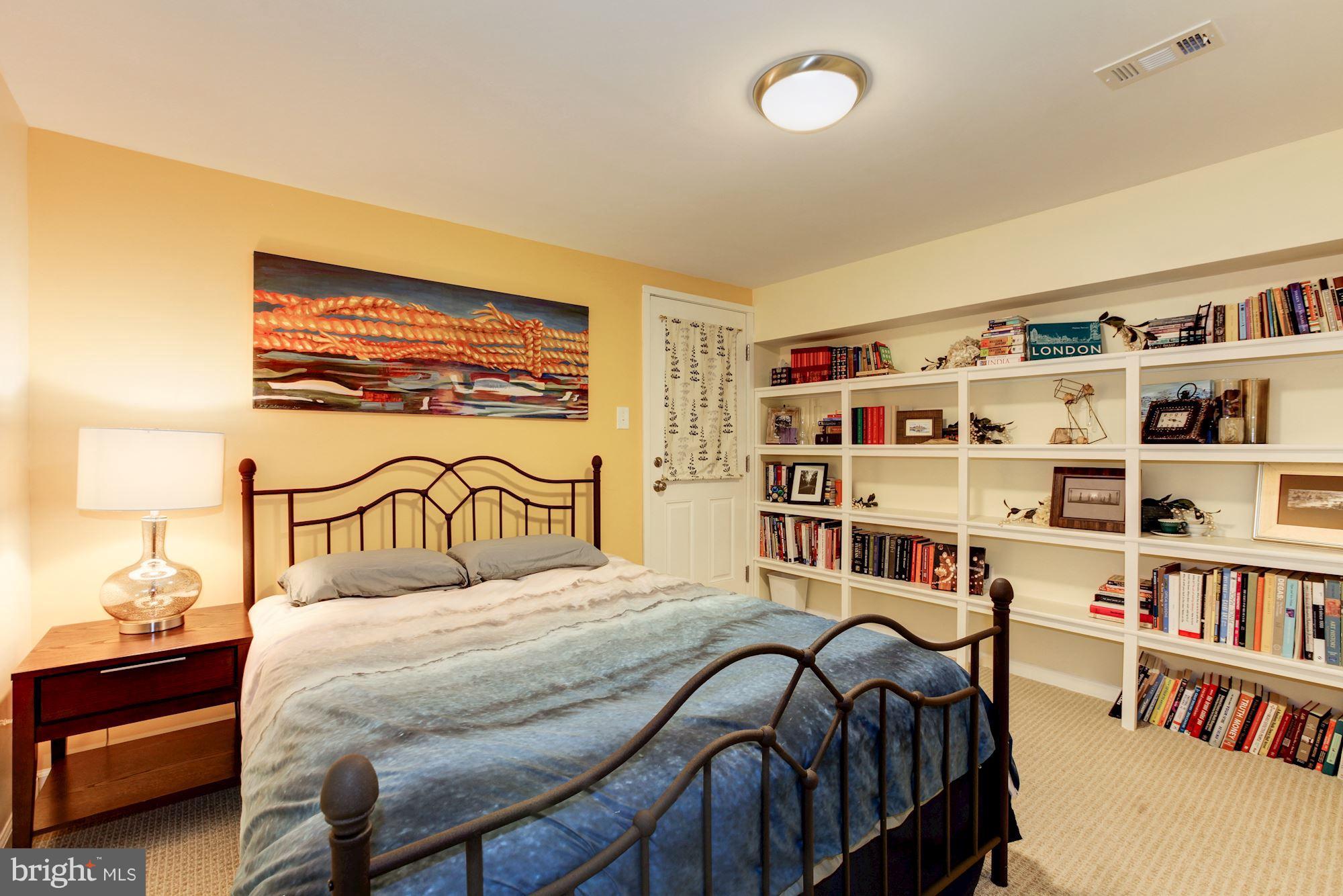 4207 Dahill Road Silver Spring, MD 20906 - Photo 23 of 30 Bedroom