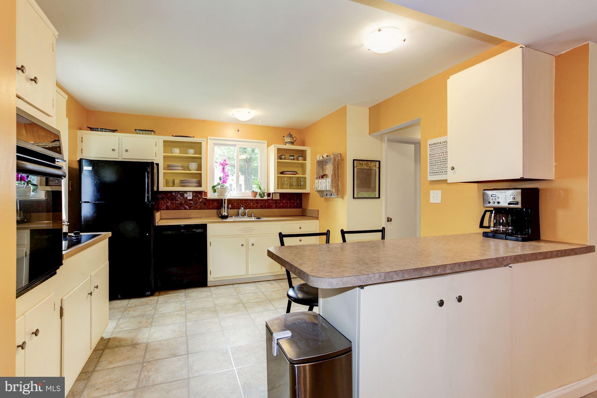 4207 Dahill Road Silver Spring, MD 20906 - Photo 7 of 30 Kitchen