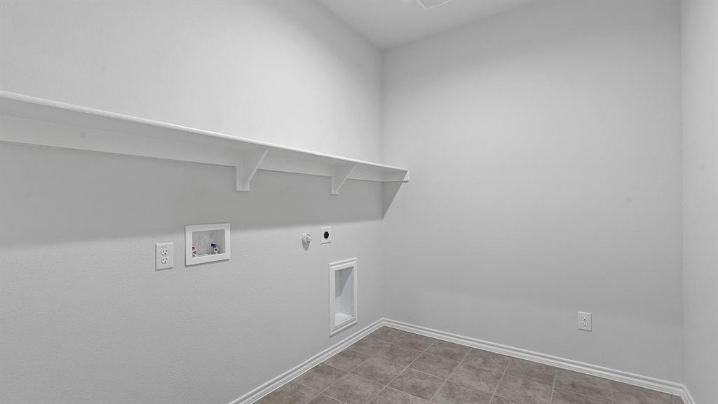 138 Mojave Road Boyd, TX 76023 - Photo 32 of 40 a view of small space