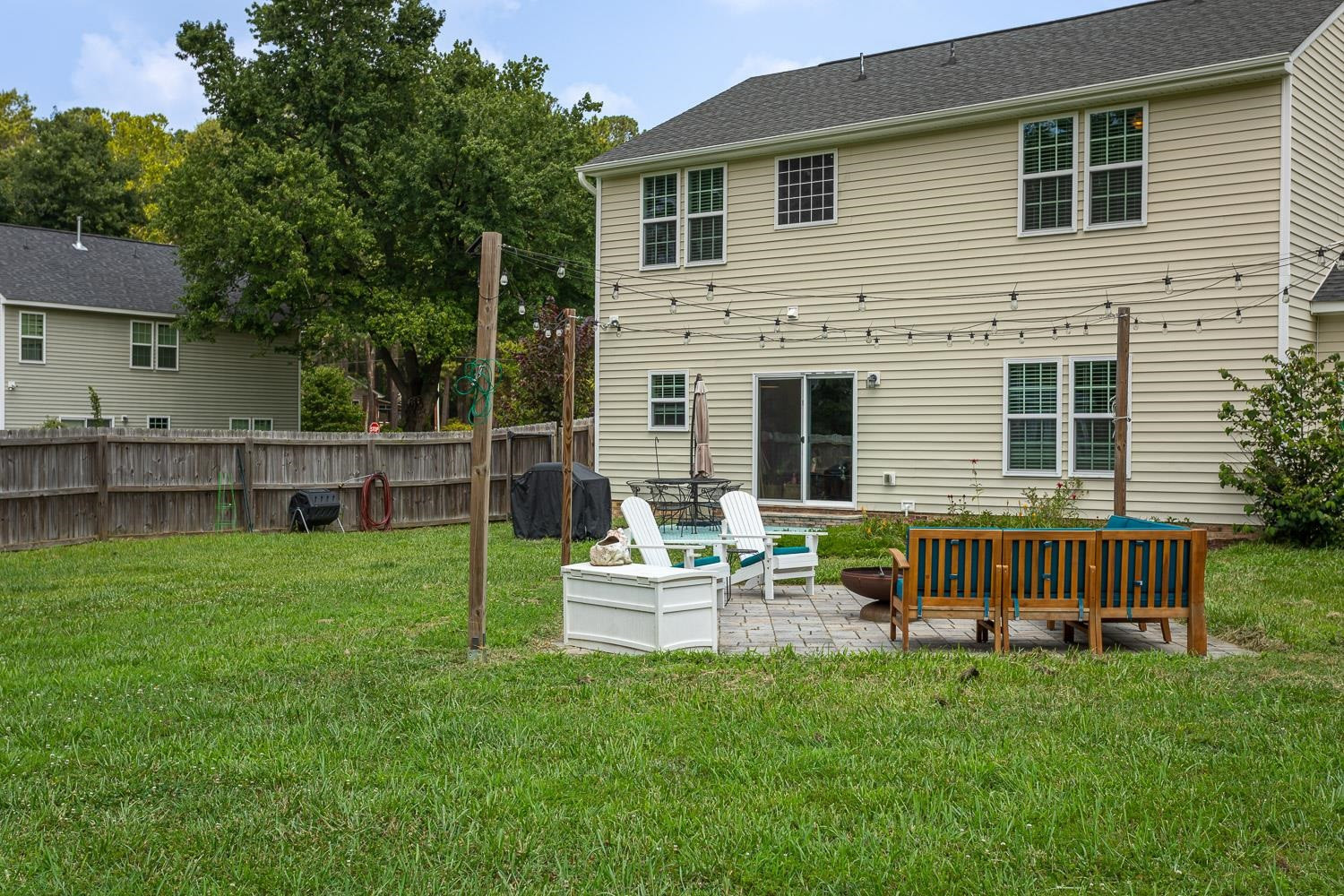 322 Forest Lane Wendell, NC 27591 - Photo 15 of 37 a house view with a seating space