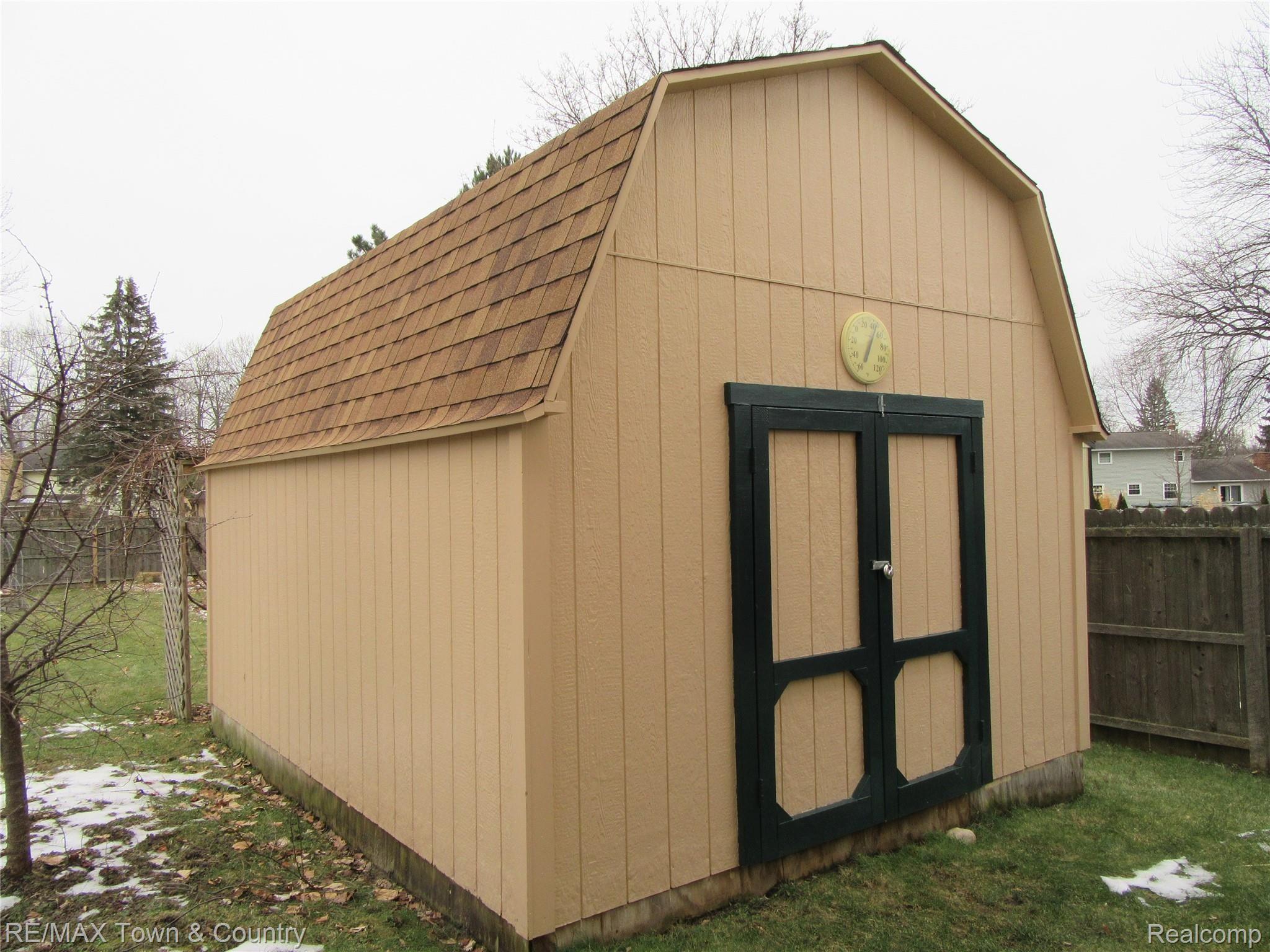 5414 Copley Square Road Grand Blanc, MI 48439 - Photo 23 of 24 copley shed.jpg