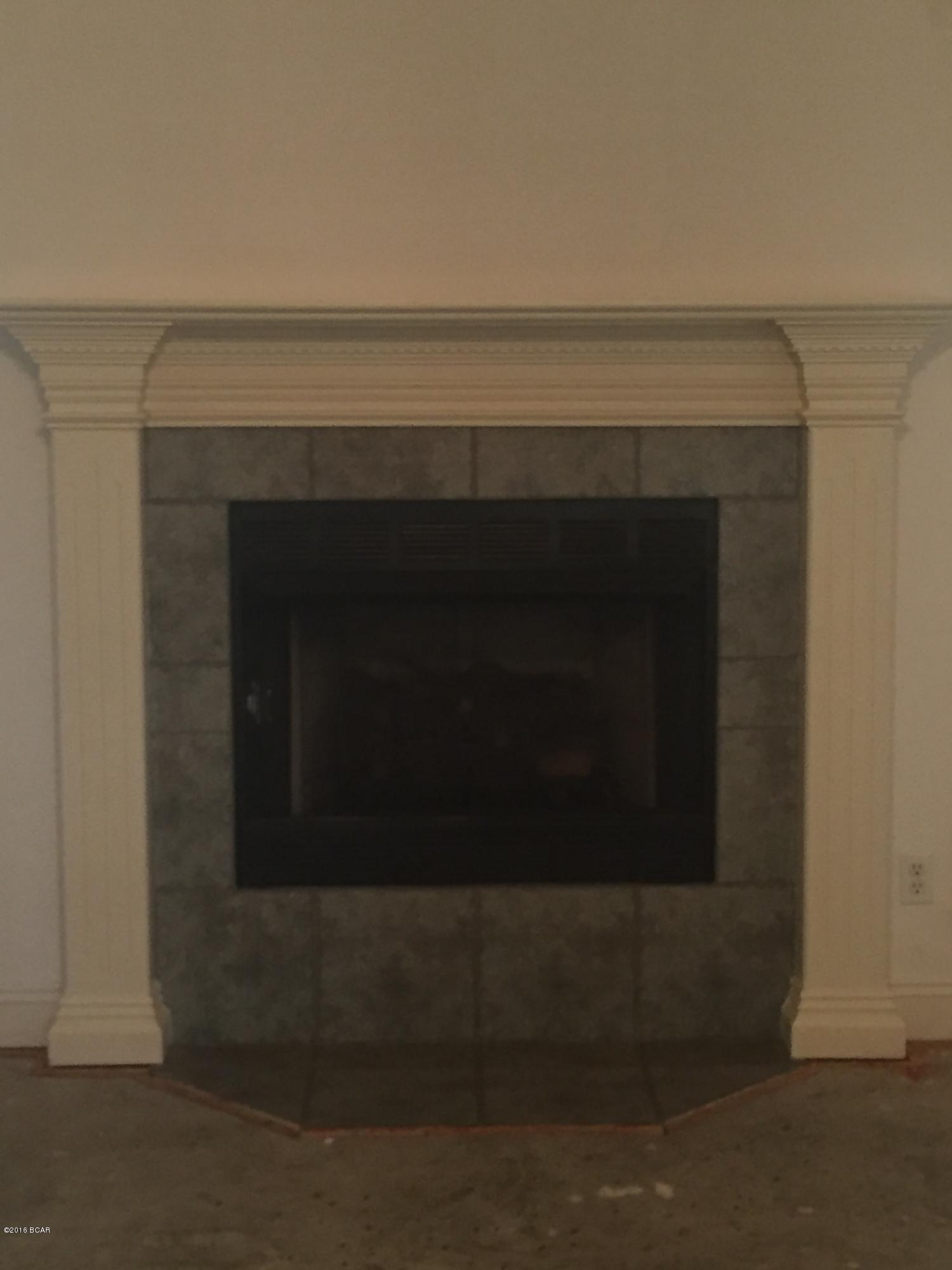 5196 Pine Ridge Drive Chipley, FL 32428 - Photo 5 of 25 Gallery Image 5