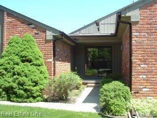 1863 Jenny Lane Rochester, MI 48309 - Photo 24 of 24 Entrance walk & porch