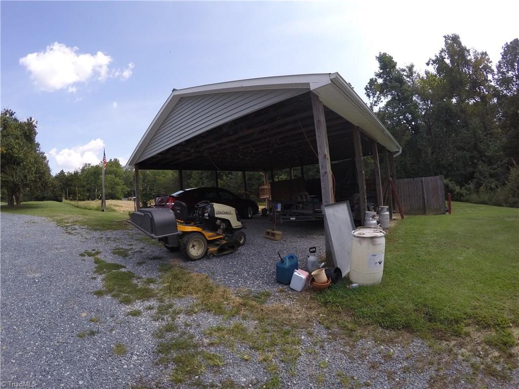 5824 Drake Road Greensboro, NC 27406 - Photo 13 of 28 Gallery Image 13