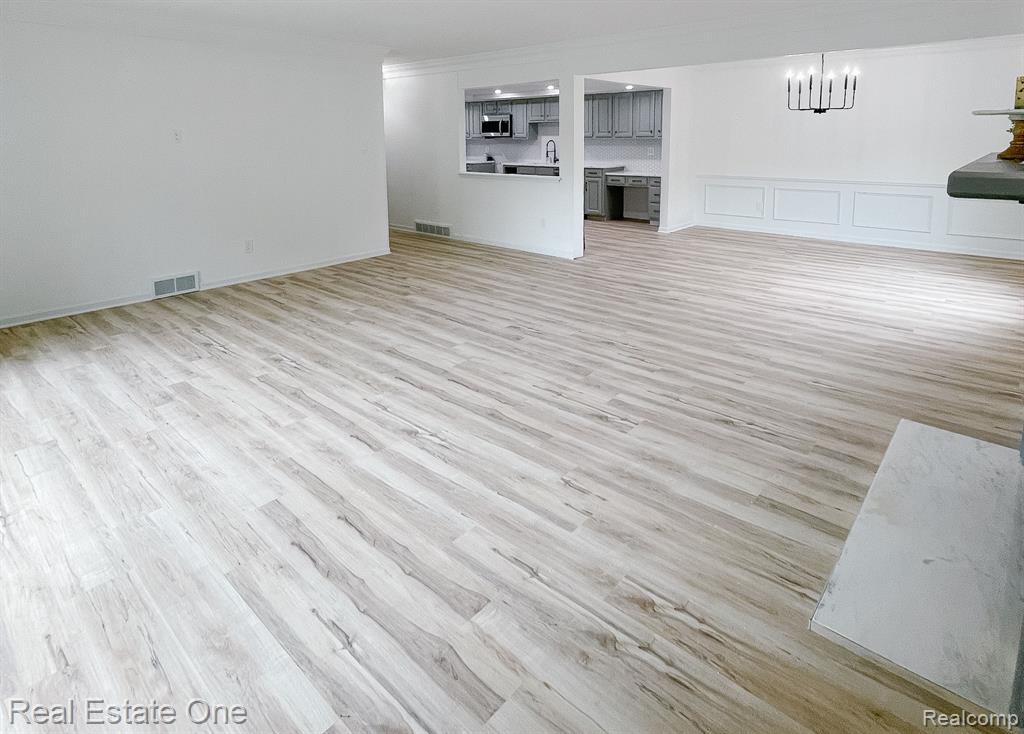 19710 West 13 Mile Road, Unit 106 Beverly Hills, MI 48025 - Photo 10 of 40