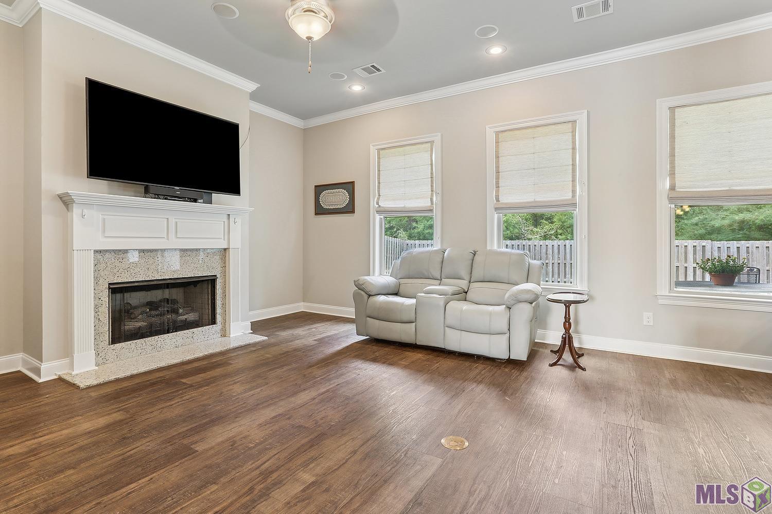 16035 Greycliff Avenue Pride, LA 70770 - Photo 9 of 10