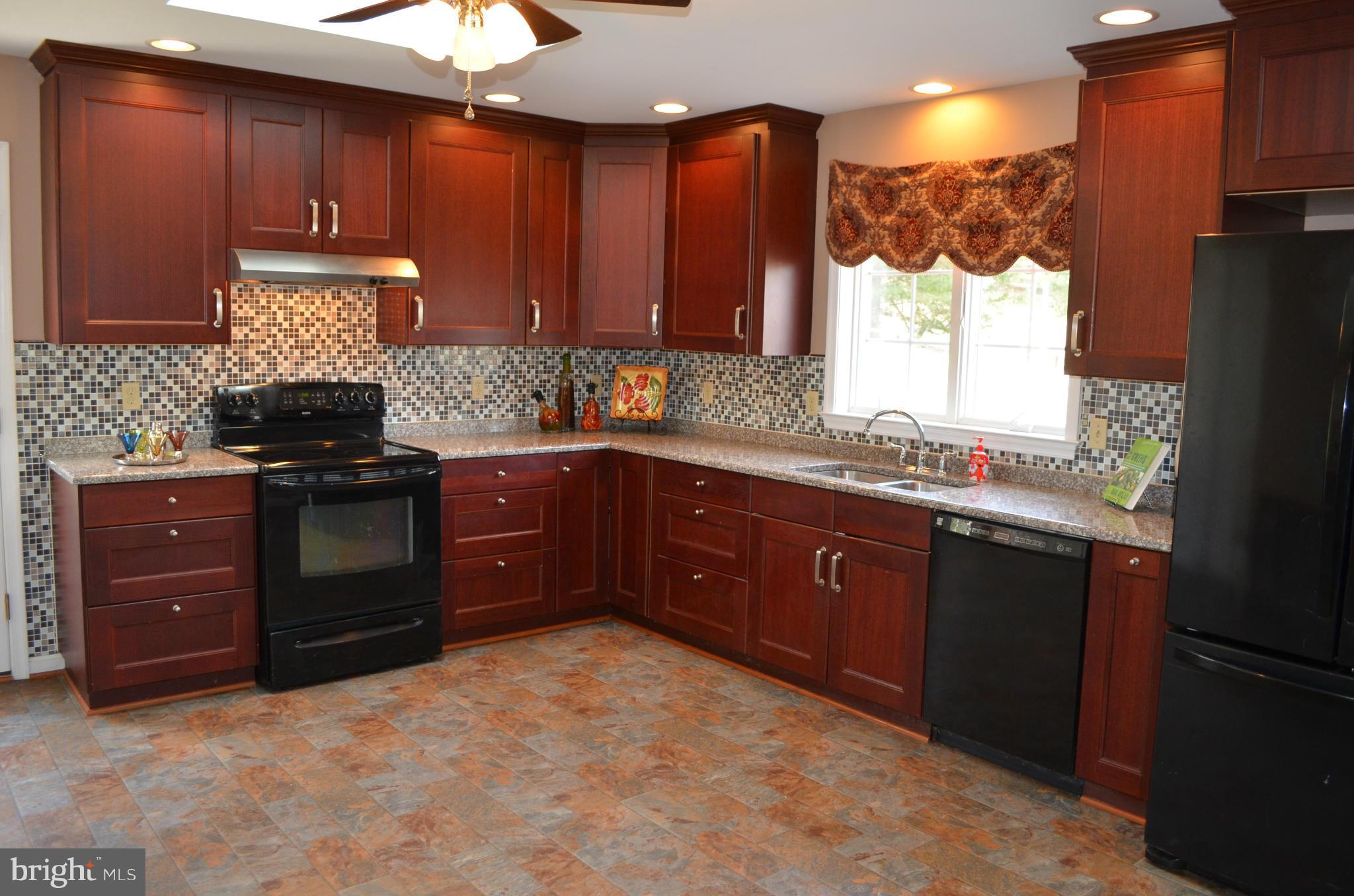 2380 Uniontown Road Westminster, MD 21158 - Photo 14 of 30 Kitchen