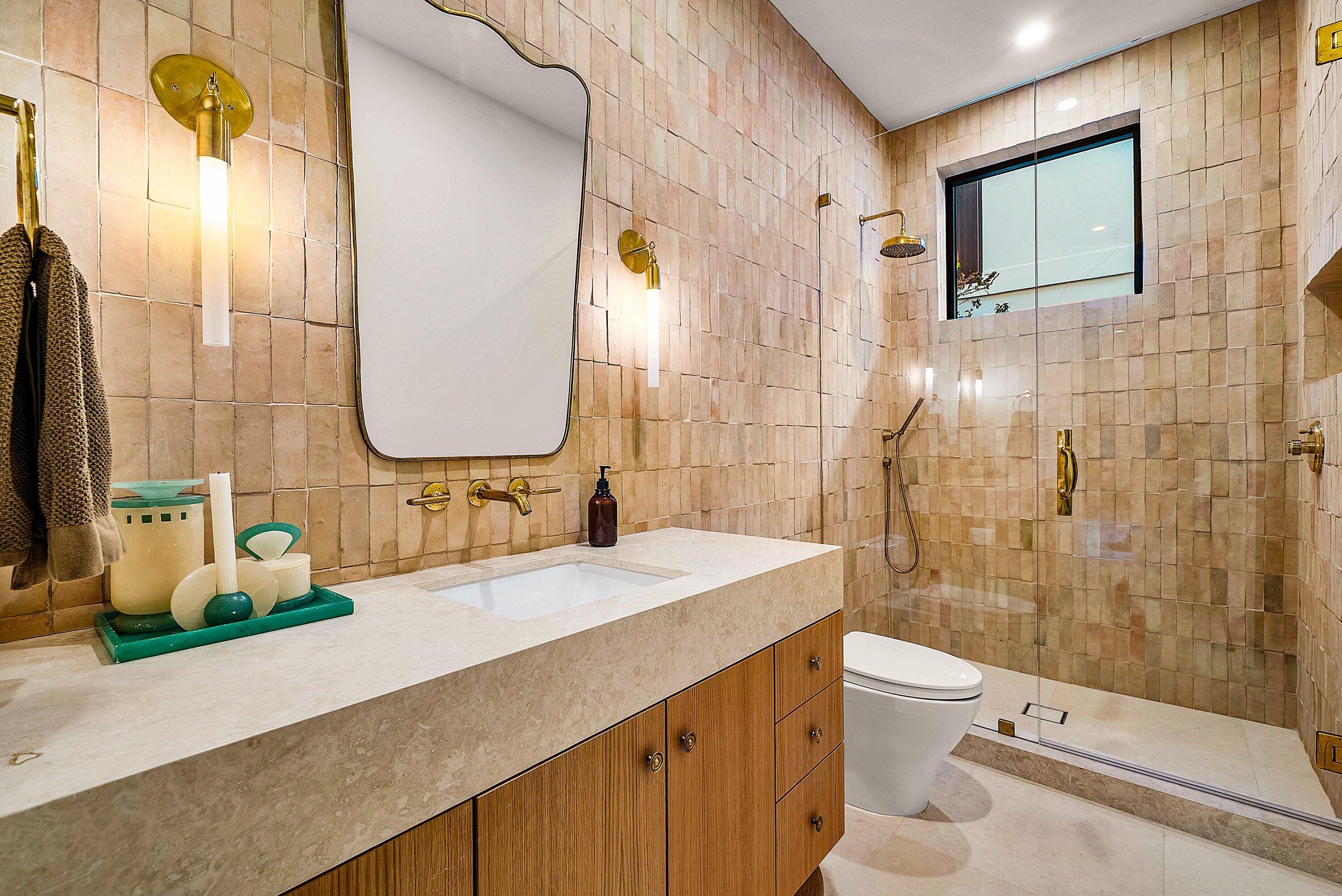 5344 Boca Marina Circle North Boca Raton, FL 33487 - Photo 27 of 85 Ensuite Bath