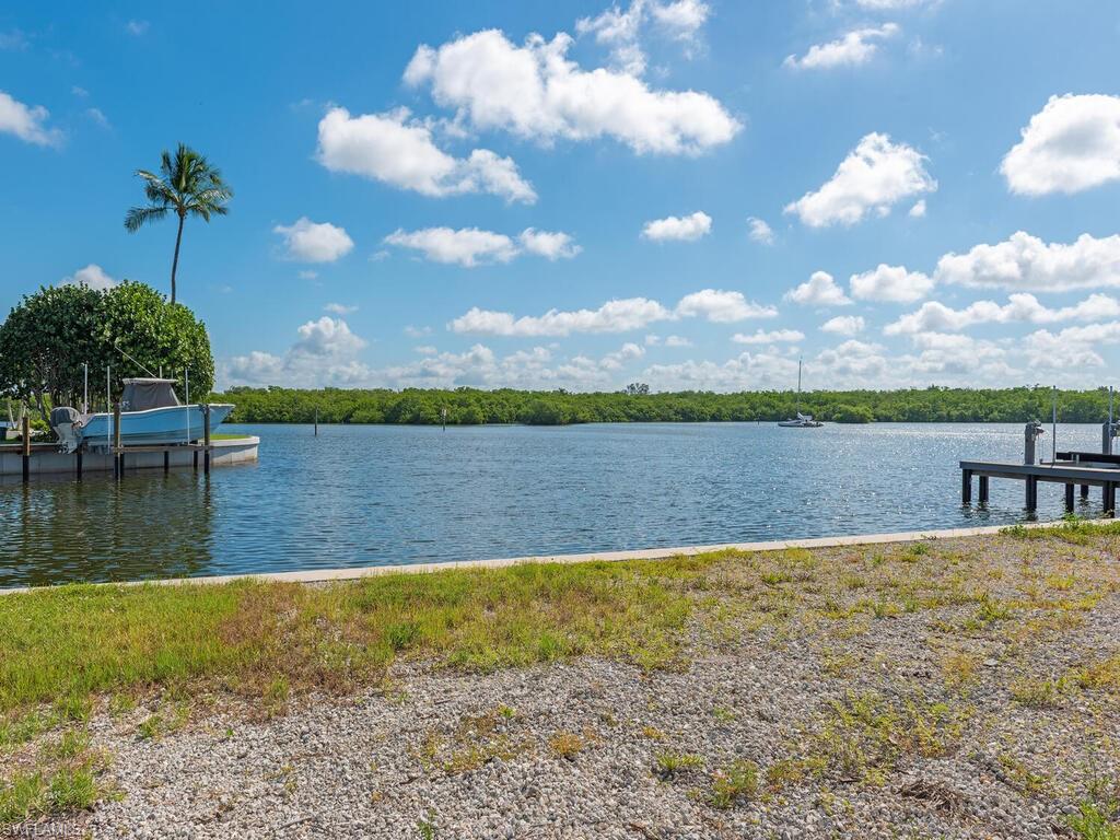 2375 Tarpon Road Naples, FL 34102 - Photo 11 of 12 Gallery Image 11