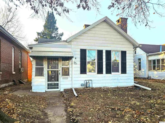 $119,500 | 913 North 12th Street, Quincy, IL 62301