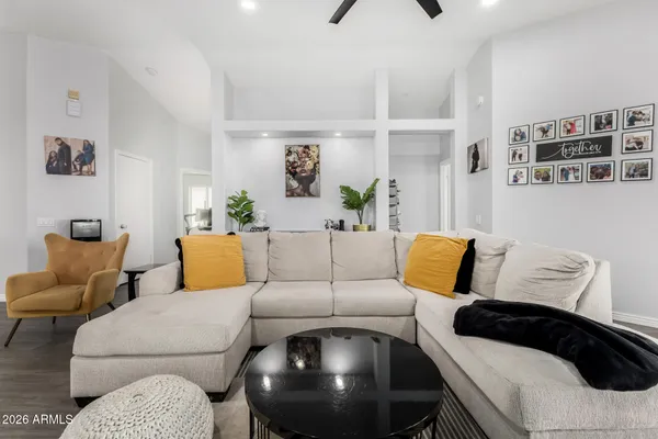 $2,100 | 10420 West Reade Avenue, Glendale, AZ 85307