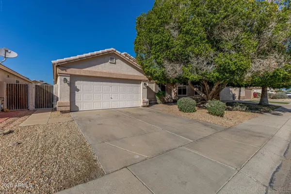 $2,100 | 10420 West Reade Avenue, Glendale, AZ 85307