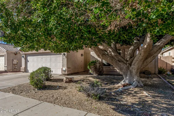 $2,100 | 10420 West Reade Avenue, Glendale, AZ 85307