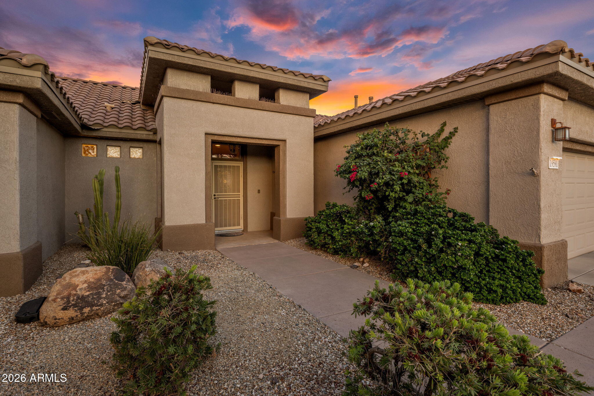 19591 North Rim Drive Surprise, AZ 85374 - Photo 20 of 60 16-web-or-mls-IMG_5947