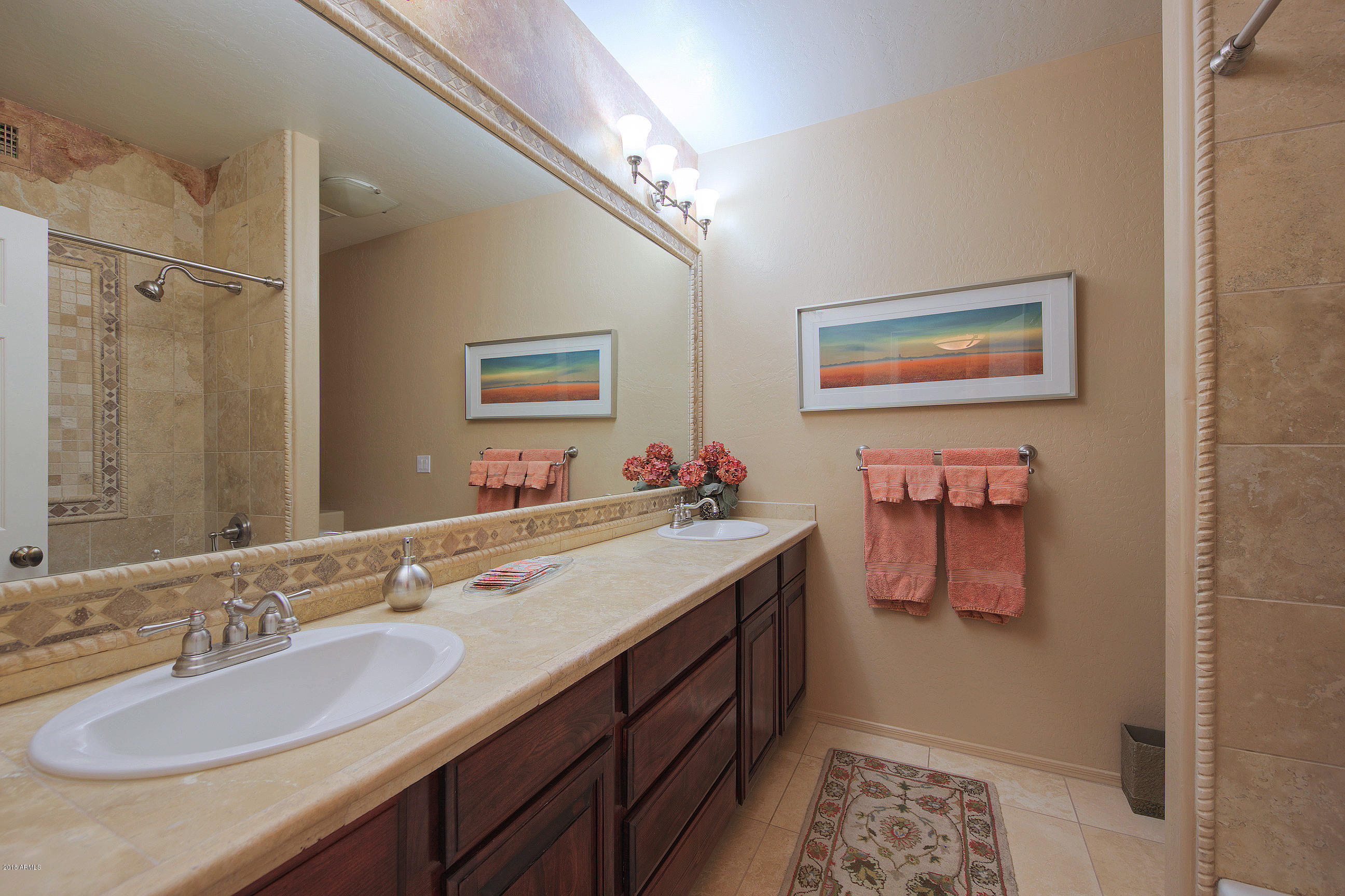 4610 East Hearn Road Phoenix, AZ 85032 - Photo 13 of 31 4610EHearn017