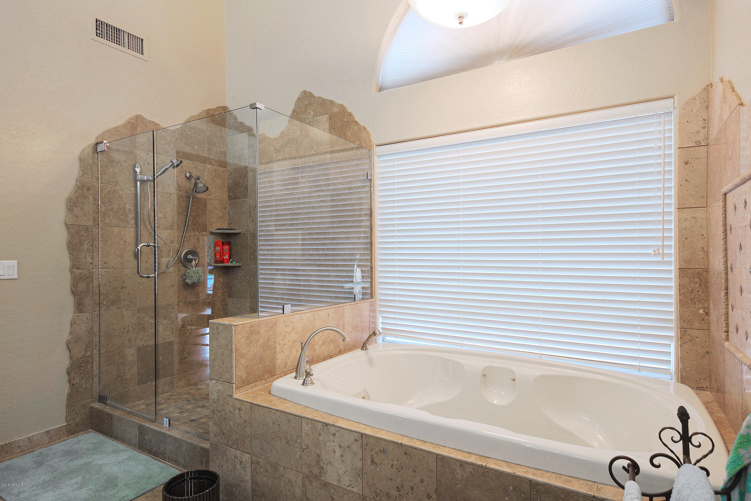 4610 East Hearn Road Phoenix, AZ 85032 - Photo 20 of 31 4610EHearn025