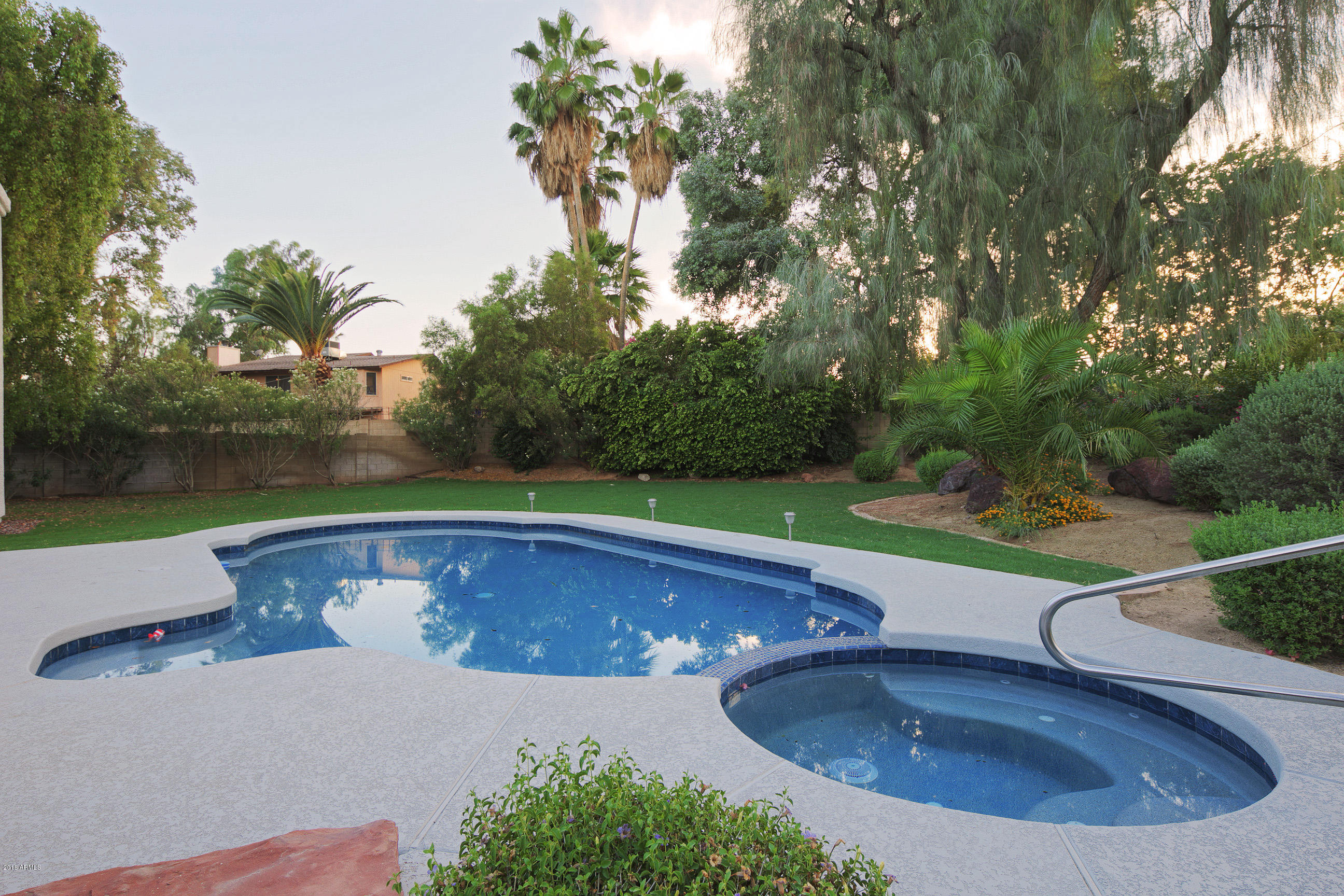 4610 East Hearn Road Phoenix, AZ 85032 - Photo 25 of 31 4610EHearn031