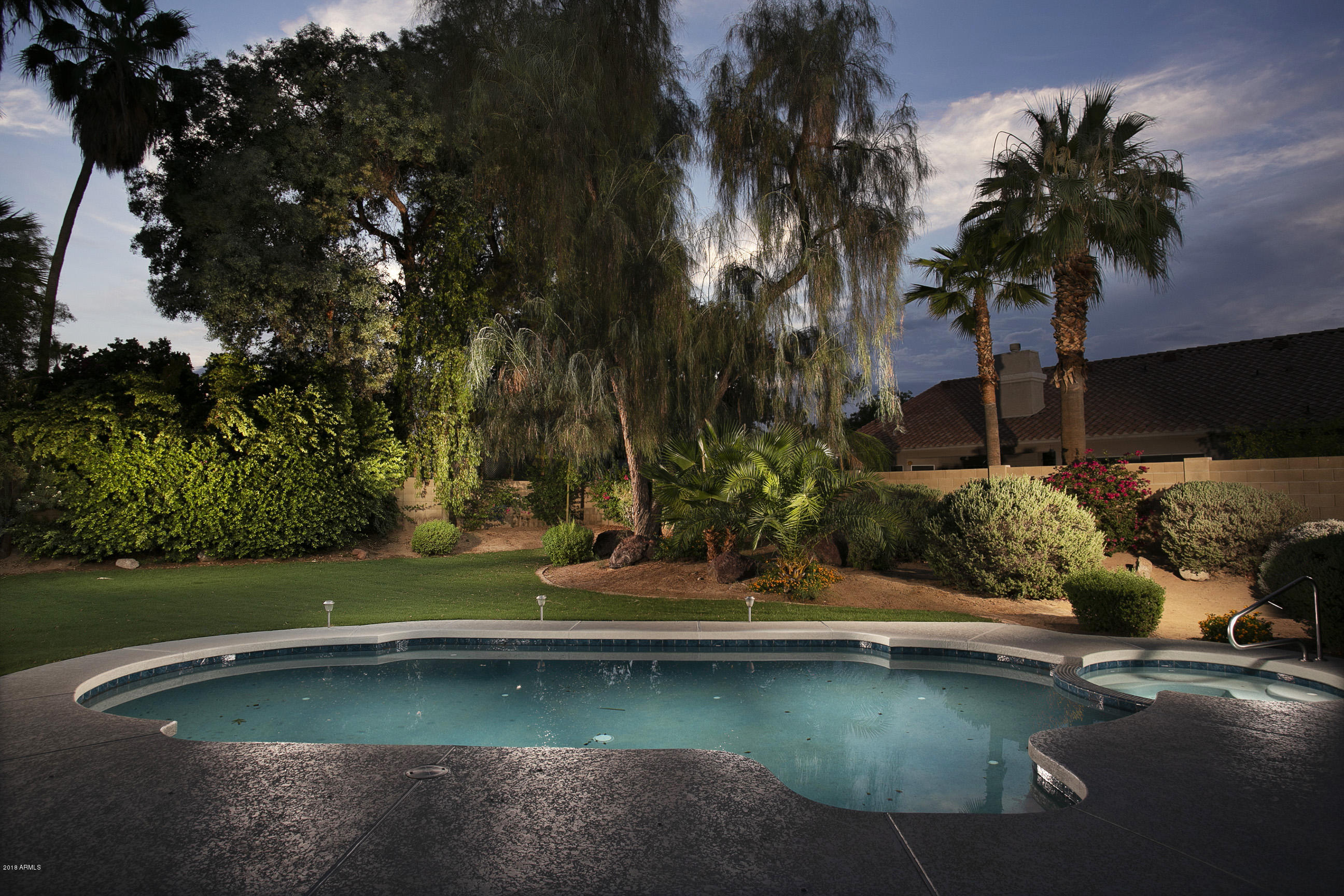 4610 East Hearn Road Phoenix, AZ 85032 - Photo 27 of 31 4610EHearn033
