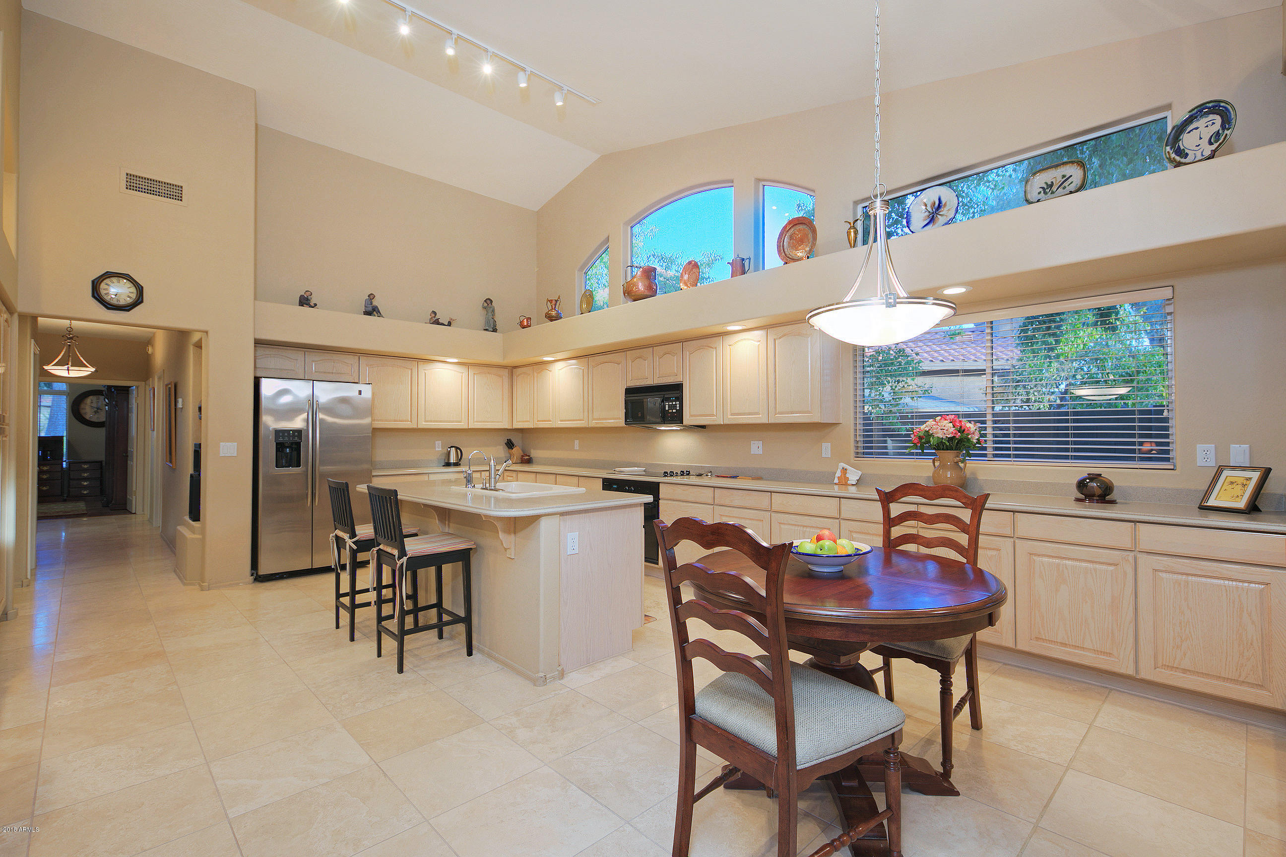 4610 East Hearn Road Phoenix, AZ 85032 - Photo 7 of 31 4610EHearn009