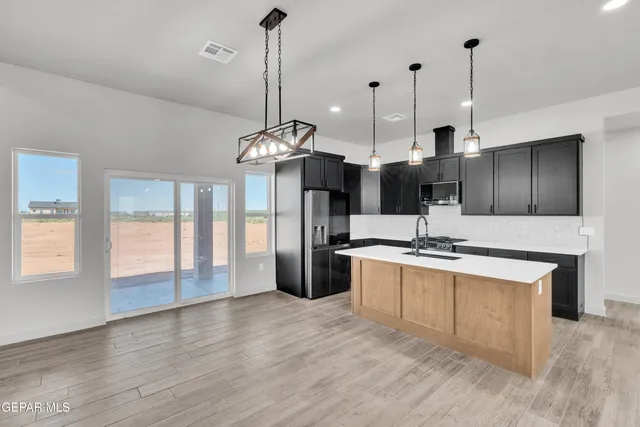 $352,275 | 1417 Kalahari Desert Drive, Chaparral, NM 88081
