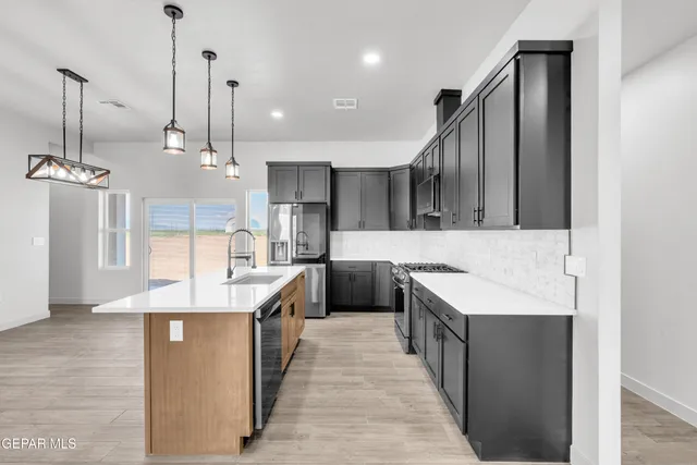 $352,275 | 1417 Kalahari Desert Drive, Chaparral, NM 88081