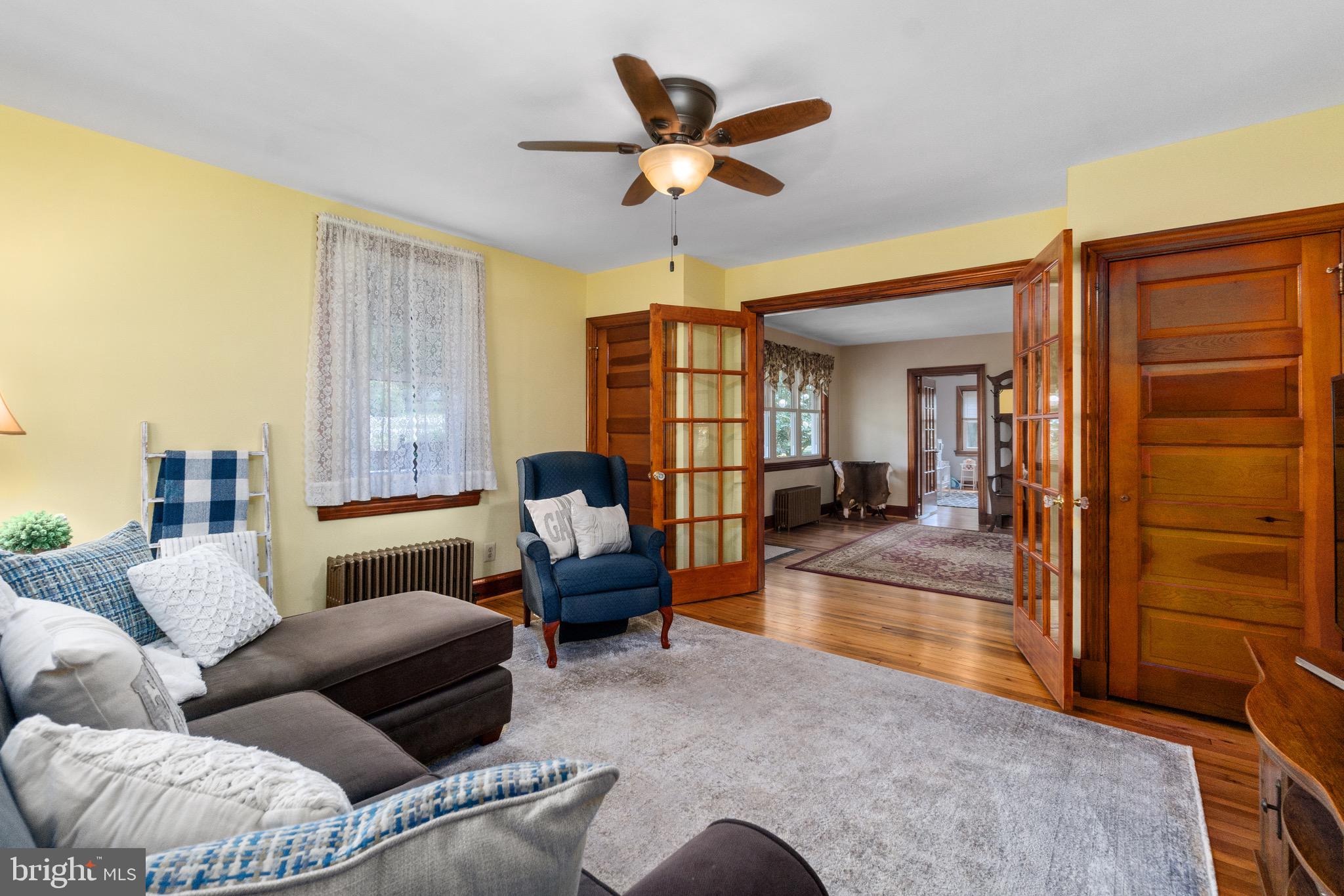 2017 Drummond Road Baltimore, MD 21228 - Photo 16 of 50 NOTE: solid wood doors and trim in LR