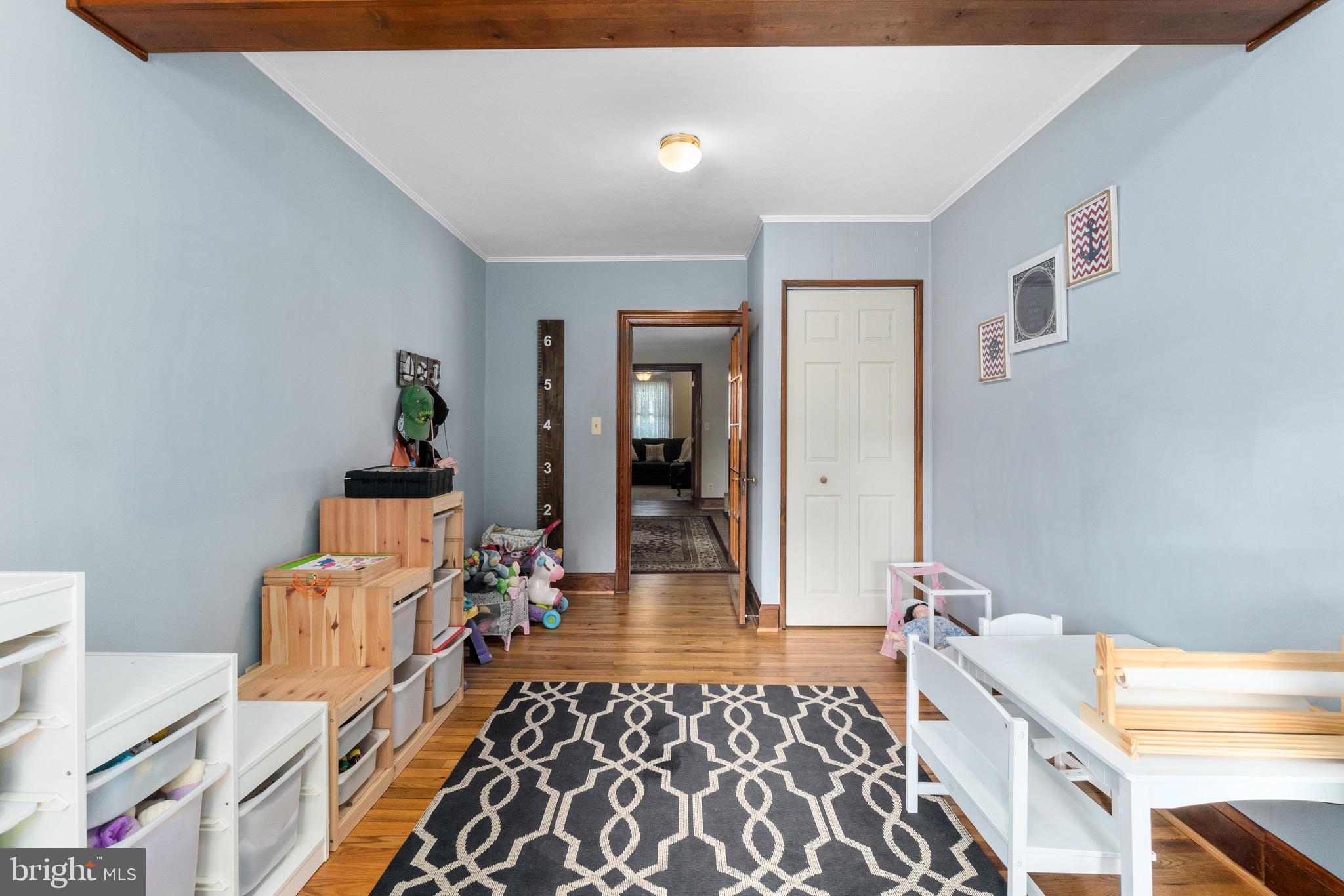 2017 Drummond Road Baltimore, MD 21228 - Photo 18 of 50 Perfect multi-purpose space, BR, Den or office
