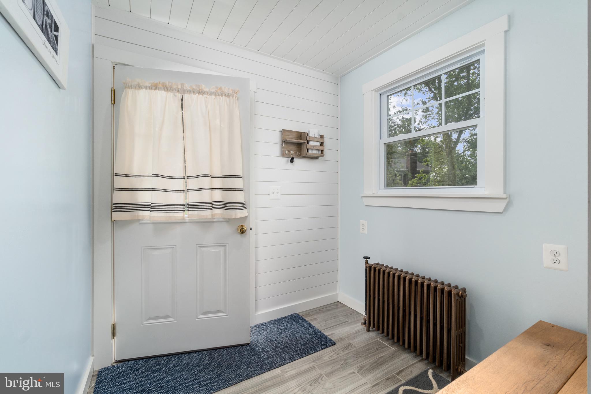 2017 Drummond Road Baltimore, MD 21228 - Photo 34 of 50 Mud room off kit/tile floor-door leads to porch