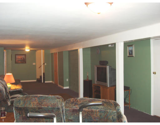 36 Dean Road Wayland, MA 01778 - Photo 23 of 24 Gallery Image 23