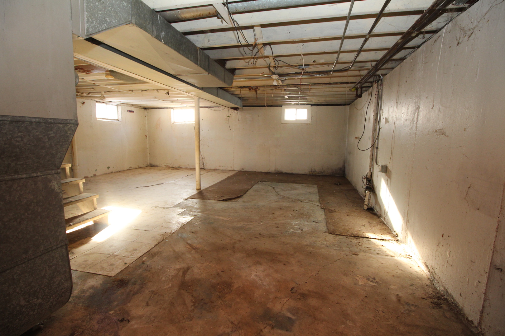 301 Mill Street Elgin, IL 60123 - Photo 8 of 12