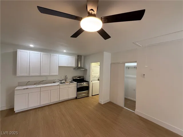 $2,600 | 5444 Alpaca Circle, Las Vegas, NV 89142