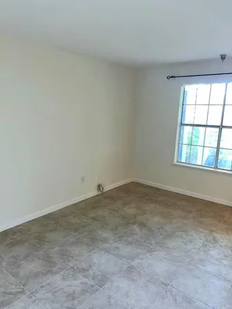 $2,095 | 1050 Crystal Way, Unit K, Delray Beach, FL 33444