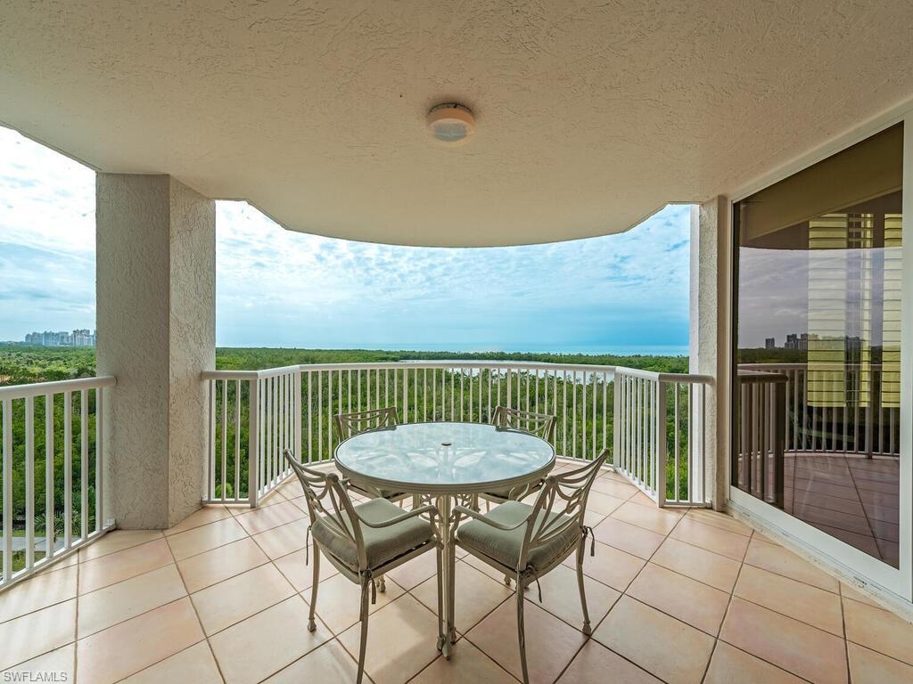 6849 Grenadier Boulevard, Unit 802 Naples, FL 34108 - Photo 9 of 19 Great Room