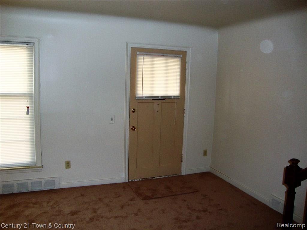 180 Alter Road Detroit, MI 48215 - Photo 21 of 35