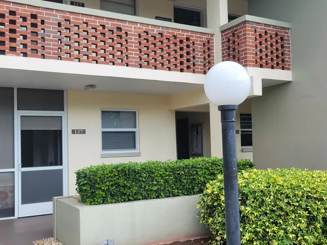 $1,799 | 1340 Northeast 28th Avenue, Unit 137, Pompano Beach, FL 33062